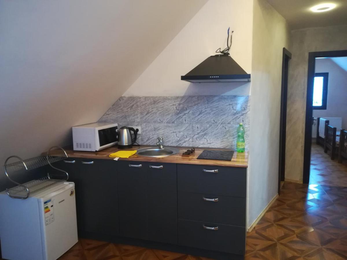 Family Hotel Mtamta Goudaouri Extérieur photo